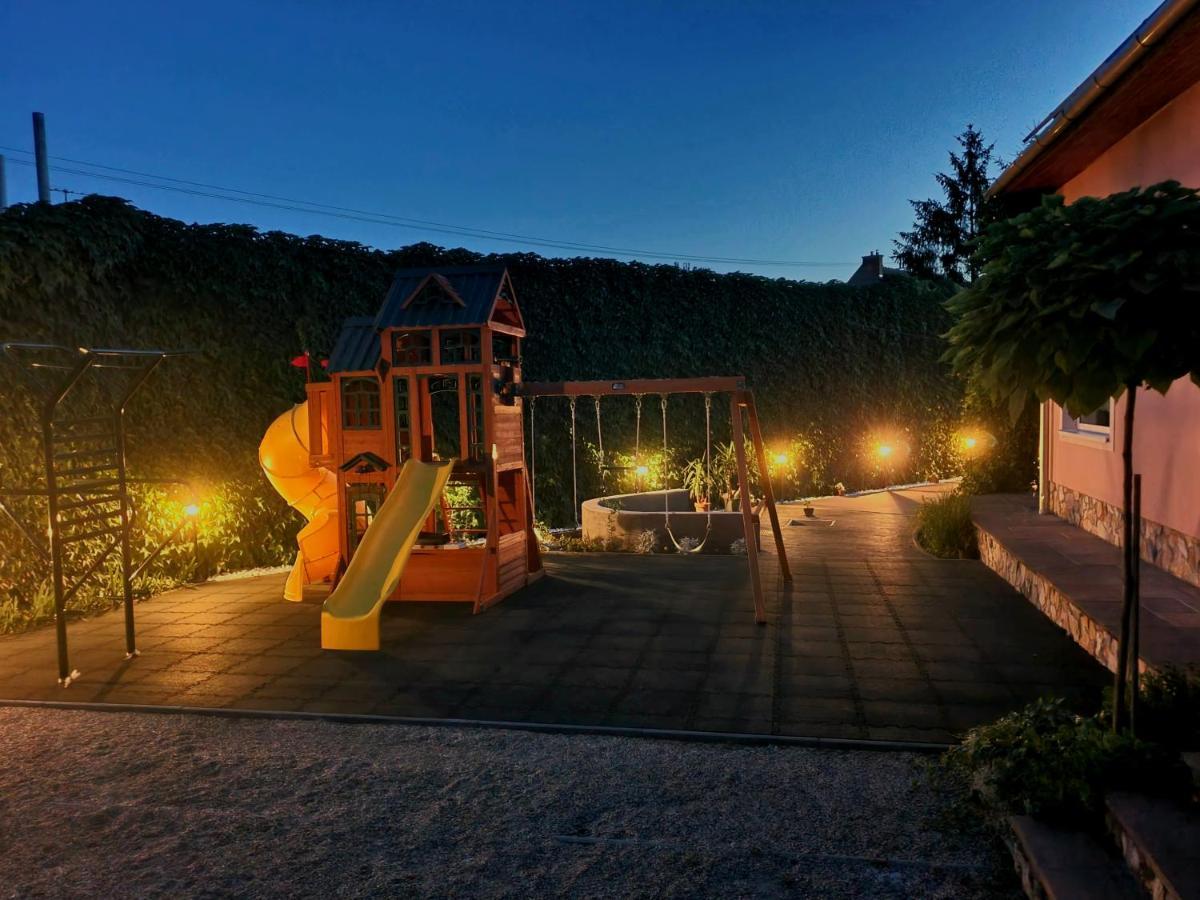 Hotel Karolyi Panzio Eger Zewnętrze zdjęcie