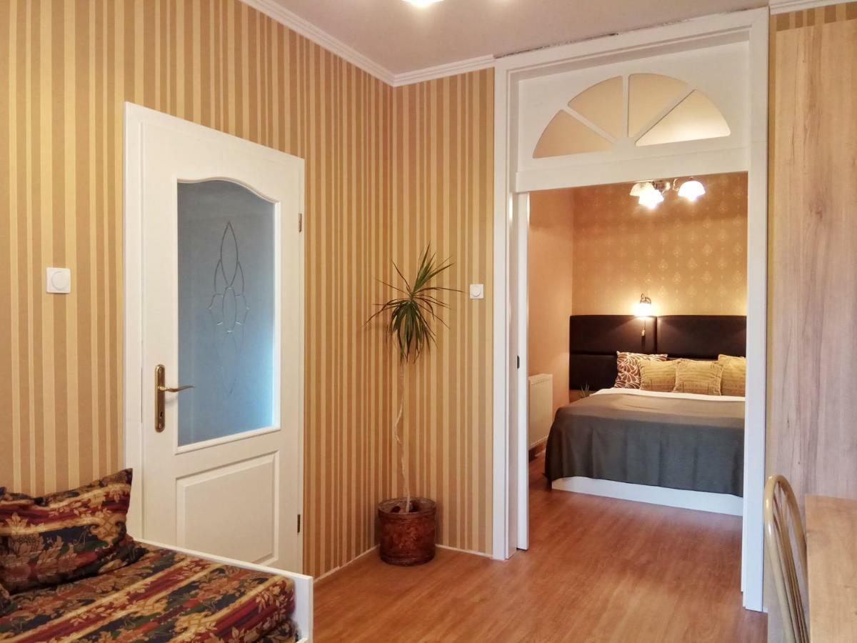 Hotel Karolyi Panzio Eger Zewnętrze zdjęcie